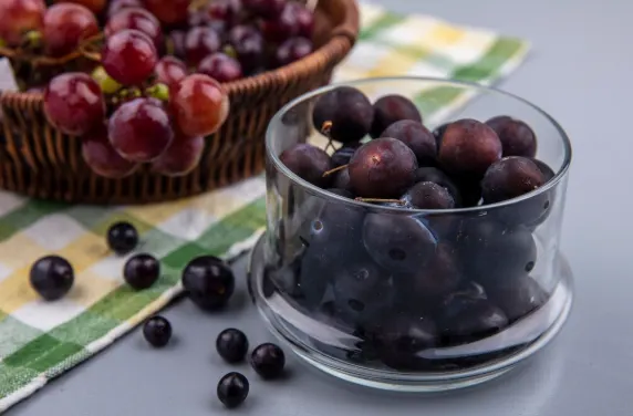 Konsumsi Anggur dan Blueberry Efektif Turunkan Risiko Penyakit Jantung