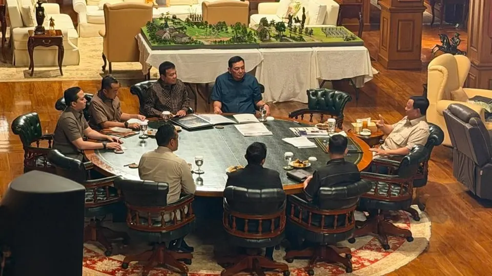 Presiden Prabowo Bahas Program B50 dan Perintahkan Pemangkasan Anak-Cucu BUMN