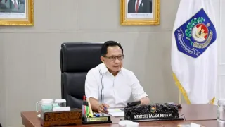 Mendagri Minta Pemda Terdampak Erupsi GAK Perkuat Kewaspadaan