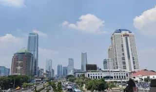 Panduan Prakiraan Cuaca Wilayah DKI Jakarta pada Hari Sabtu