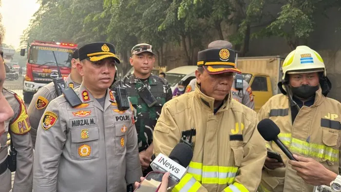 Polisi Selidiki Penyebab Kebakaran Permukiman di Gambir Jakpus