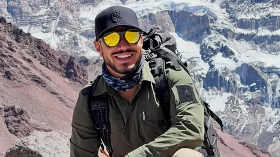 Pendaki Legendaris Nirmal Purja Meninggal Dunia Akibat Longsoran Salju di Broad Peak Pakistan