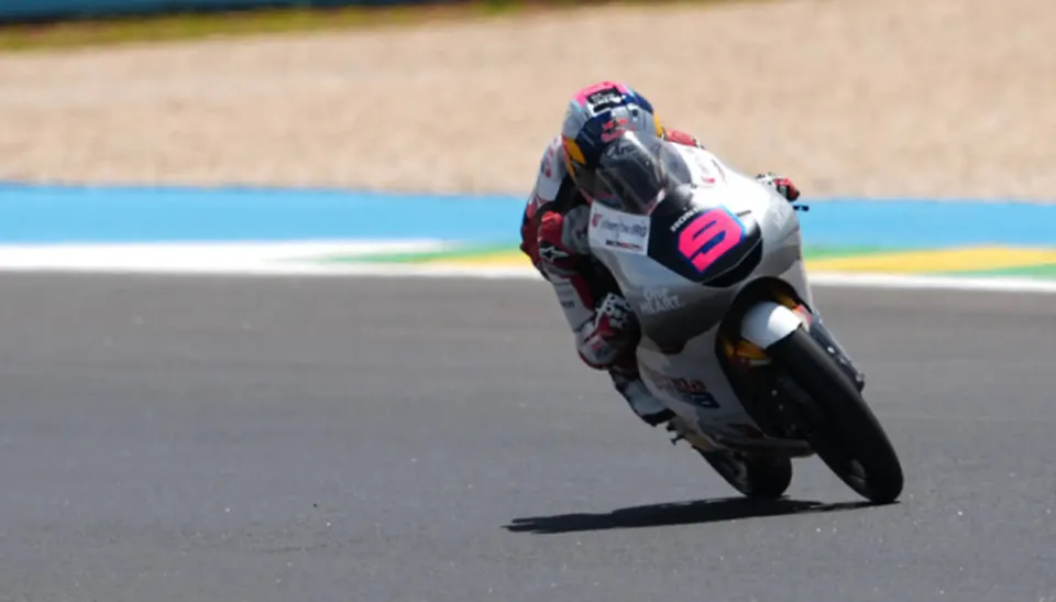 David Almansa Kuasai Silverstone, Veda Ega Pratama Tembus Sembilan Besar Moto3 Inggris 2026