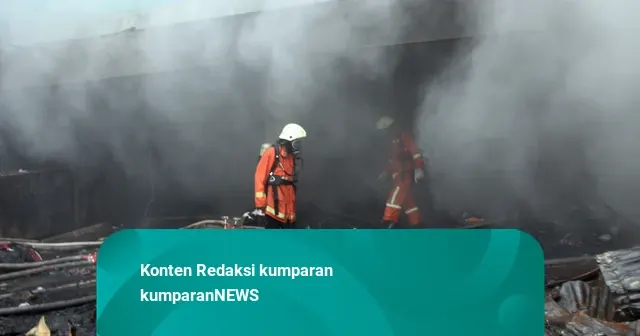 Kebakaran Rumah di Kebon Kelapa Gambir, 25 Unit Damkar Dikerahkan