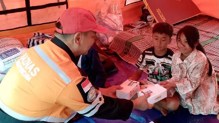 Penyaluran Bantuan Baznas RI untuk Warga Terdampak Kebakaran di Kasepuhan Ciptamulya Sukabumi