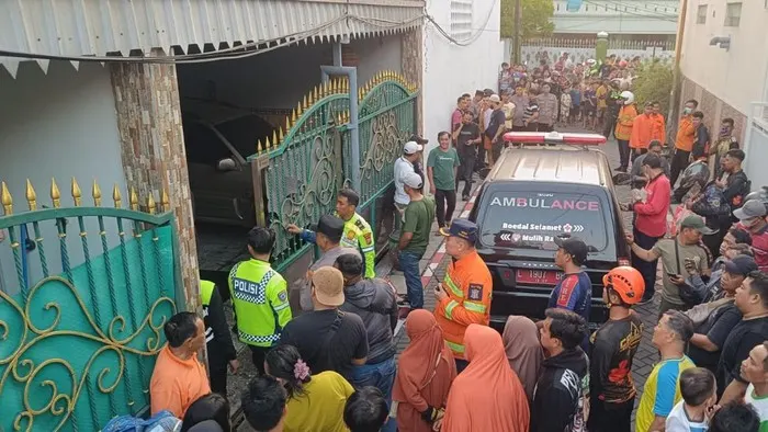 Kakak Beradik Tewas Terjebak Kebakaran Rumah di Sukomanunggal Surabaya