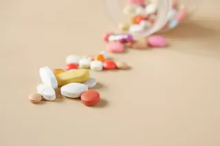 Panduan Penggunaan Antibiotik, Fungsi, Risiko Resistensi, dan Efek Samping