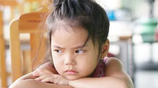 Cara Mengenali Tanda Kematangan Emosi Anak Sesuai Tahap Usianya