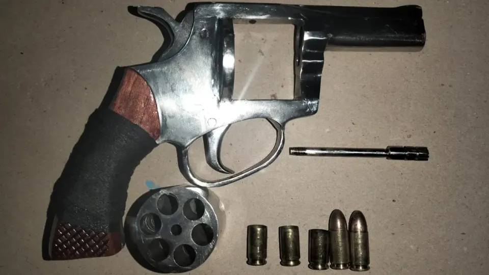 3 Polisi Terluka Ditembak Saat Tangkap Buronan Kasus Narkoba di Lampung Utara
