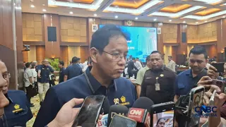 Purbaya Tegaskan Pengendalian Utang Butuh Optimalisasi Penerimaan Pajak dan Bea Cukai