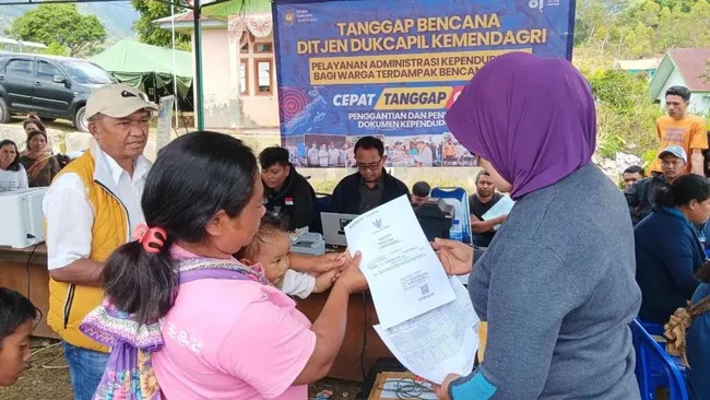 Dukcapil Pulihkan Lebih dari 11.000 Dokumen Adminduk Pascagempa NTT