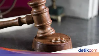 Polemik Aturan Batas Maksimum Suku Bunga dan Biaya Manfaat Pinjaman Online OJK Berujung Denda KPPU