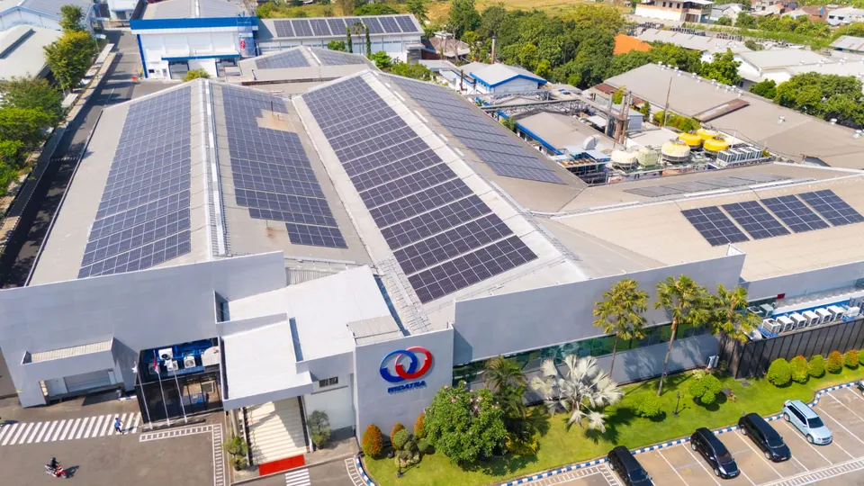 Perkuat Daya Saing Industri Hijau melalui PLTS Atap 2,2 MWp di Pasuruan