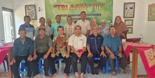 Tim Akprind Kenalkan Irigasi Tetes Berbasis IoT kepada Petani Magelang