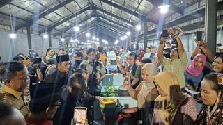 Pramono Pilih Cara Humanis Tata Pedagang Kramat Jati, Ajak Dialog Langsung