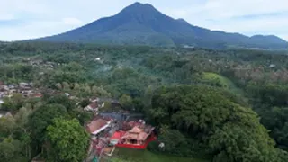 Rajin Bolak Balik Ke Gunung Kawi, 2 Pengusaha RI Ini Jadi Konglomerat