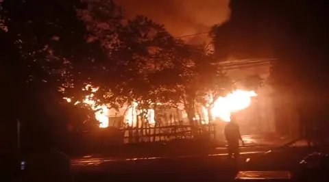 Kebakaran Landa Desa Adat Sade di Lombok Tengah NTB, Peristiwa, Karakter Bangunan, dan Dampak bagi Masyarakat Sasak