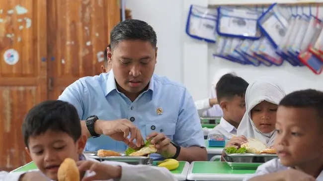 BGN Ajukan Anggaran MBG Rp240,2 T di 2027, Targetkan 72,4 Juta Penerima