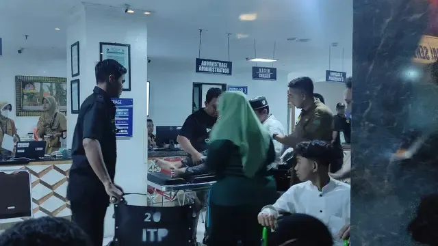 Puluhan Kasus Keracunan Terjadi, Kepala BGN Buka Suara Soal SOP