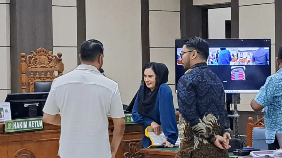 Keterlibatan dan Bantahan Suami-Anak di Kasus Eks Bupati Fadia