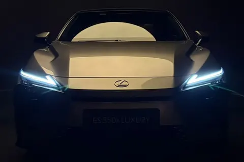 Menyusuri Stan Lexus di GIIAS 2026, Dari Sejarah Mesin Tenun hingga Visi Masa Depan
