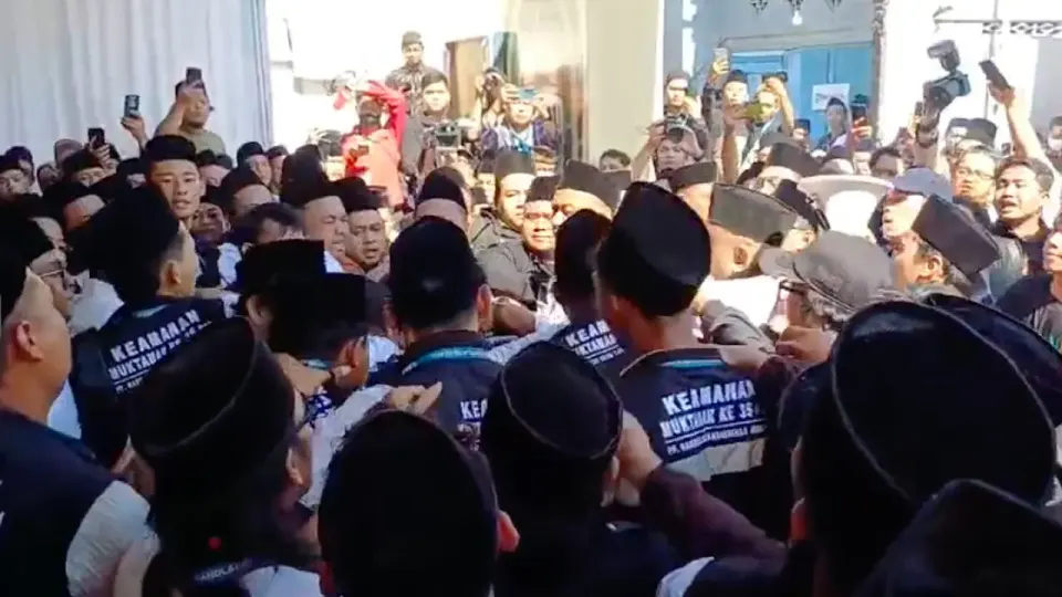 Kronologi Demo Kader NU Ricuh di Rapat Pleno Muktamar, Massa Tuntut Kehadiran Gus Ipul
