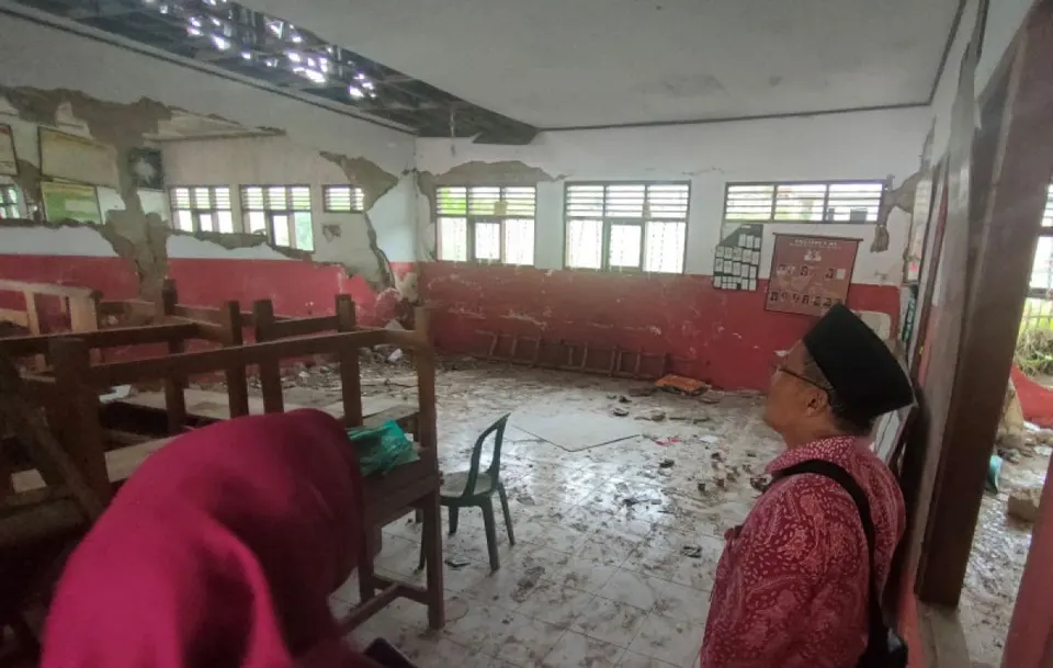 Pemulihan Pendidikan Pasca-Gempa NTT Sasar Infrastruktur dan Psikososial