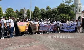 Peternak Unggas Jawa Tengah Gelar Demonstrasi Imbas Kenaikan Harga Pakan