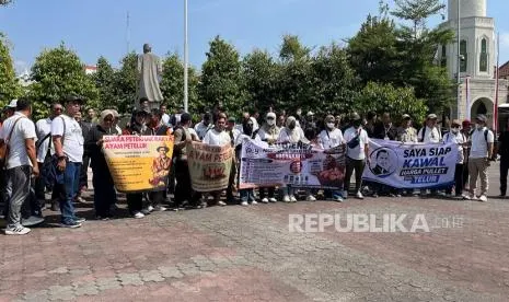 Peternak Unggas Jawa Tengah Gelar Demonstrasi Imbas Kenaikan Harga Pakan