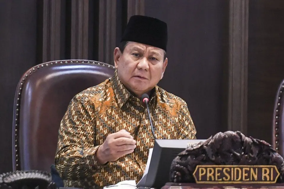 Prabowo Gelar Ratas Virtual, Bahas Gempa NTT-Erupsi Gunung Anak Krakatau