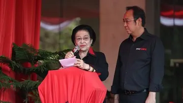 Sikap Politik PDIP, Pernyataan Megawati Soekarnoputri Terkait Posisi di Luar Pemerintahan