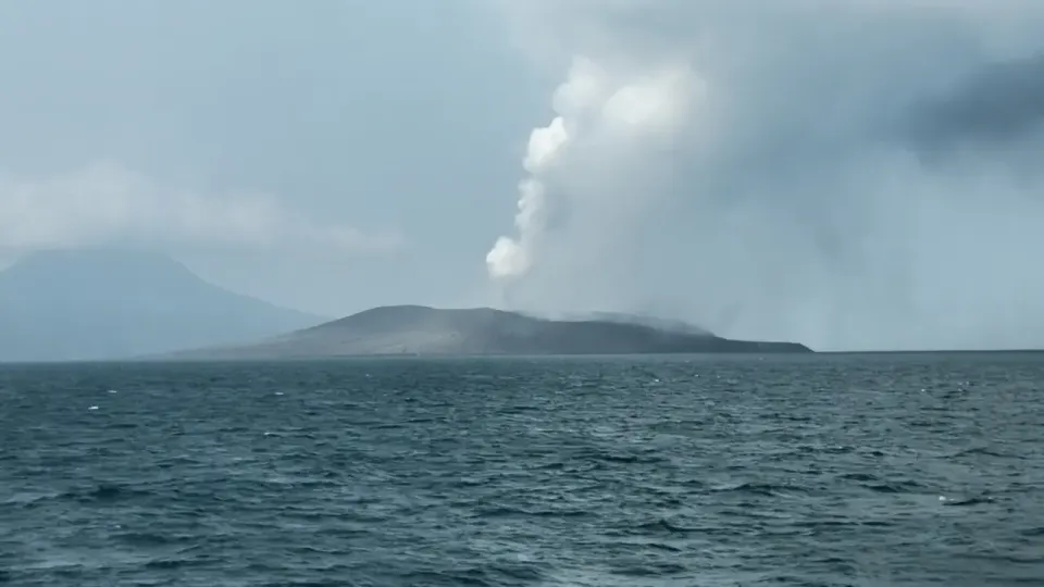 BNPB Ungkap Anak Krakatau Belum Reda, Erupsi Lanjutan Masih Mengintai