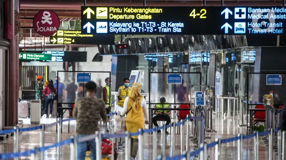 Soetta Ditutup Akibat Abu Vulkanik, Tiga Bandara di Jawa Disiapkan Jadi Alternatif