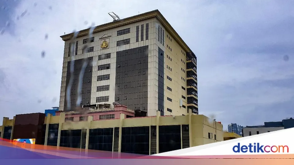 Registrasi Resmi Perangkat Guna Menghindari Kebijakan Pemblokiran IMEI Ilegal Perangkat Ponsel Kemenperin dan Ditjen Bea Cukai