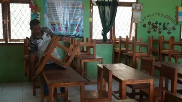 Meja dan Kursi Baru dari Pertamina Pacu Semangat Belajar Siswa SDN Batu Cermin
