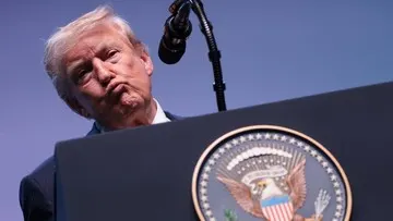 Trump Rombak Portofolio Investasi, Buang Saham Meta hingga Motorola