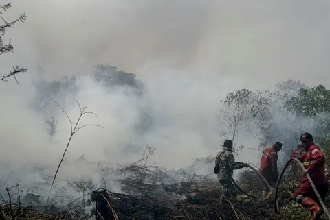Karhutla di Pekanbaru Bikin Kualitas Udara Memburuk, Siswa TK-SMP Belajar Daring