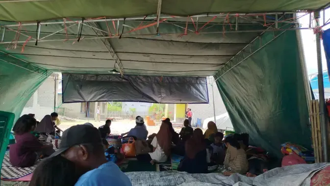 Cerita Warga Reo Hadapi Gempa Susulan Tiap Menit dan Panduan Keselamatannya